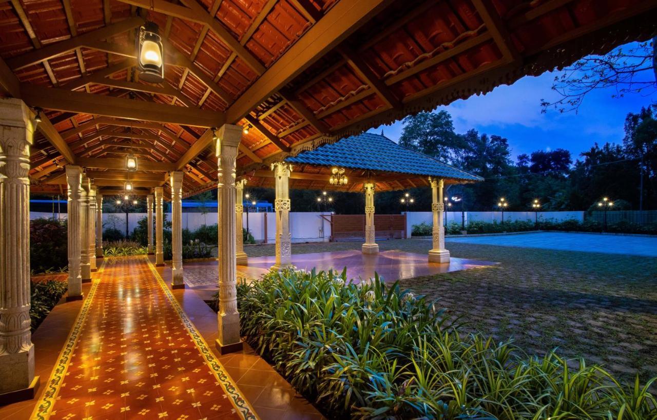 Cyrus Resort Alappuzha Exterior foto