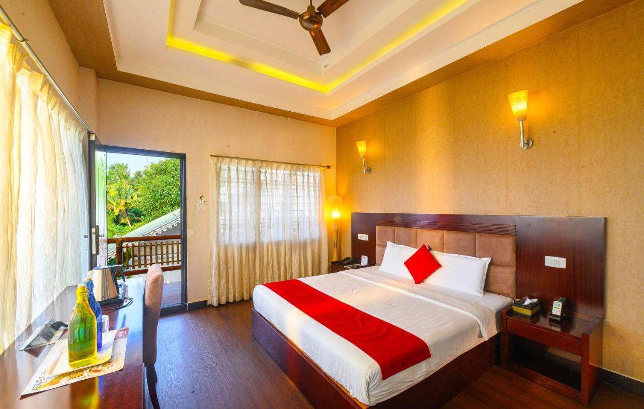 Cyrus Resort Alappuzha Exterior foto